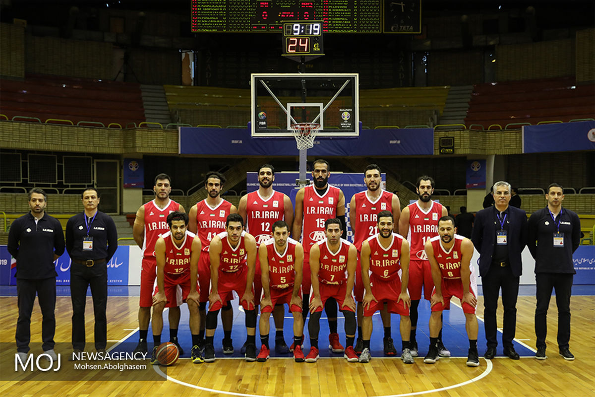 دیدار تیم های  ملی بسکتبال ایران و عراق