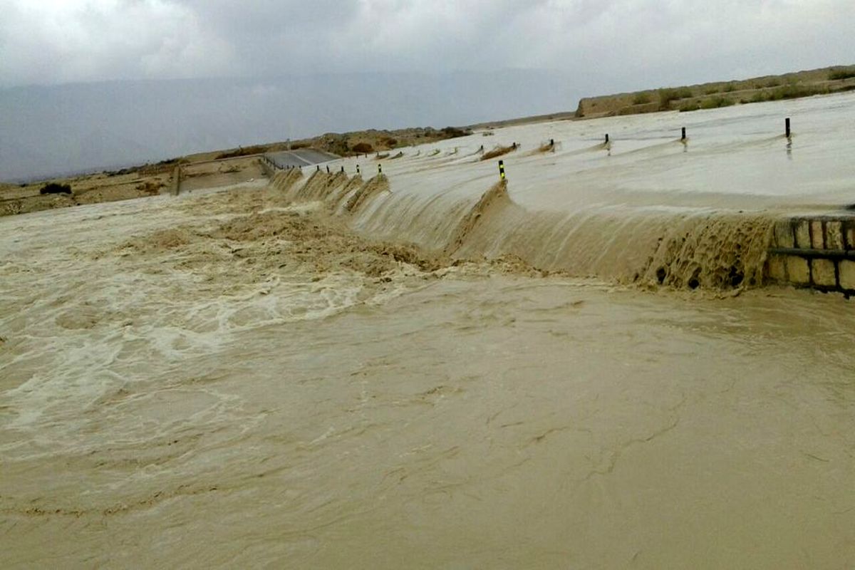 سیل در بستک