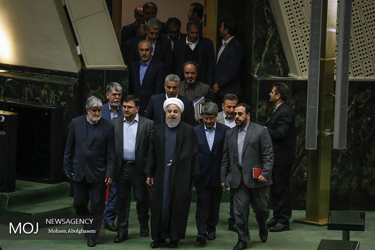 تقدیم لایحه بودجه سال ۹۷ به مجلس توسط رییس جمهوری