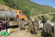  آبرسانی سیار به مناطق عشایری جنوب استان اصفهان