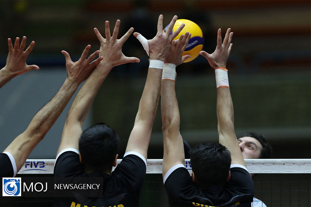 دیدار تیم های والیبال  پیکان و فولاد مبارکه سپاهان اصفهان