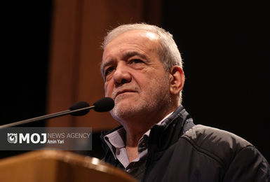 برگزاری نشست خبری رئیس‌جمهور همزمان با روز خبرنگار 