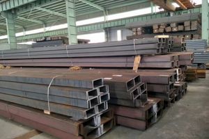 همه آن چیزی که باید در رابطه سایز و جنس ناودانی بدانید