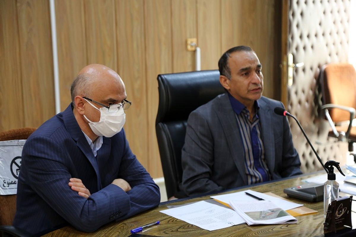 منصور شیشه فروش