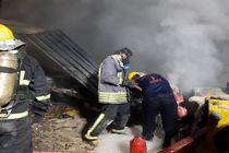 آتش‌سوزی در مجتمع تجاری اطلس درگهان قشم مهار شد