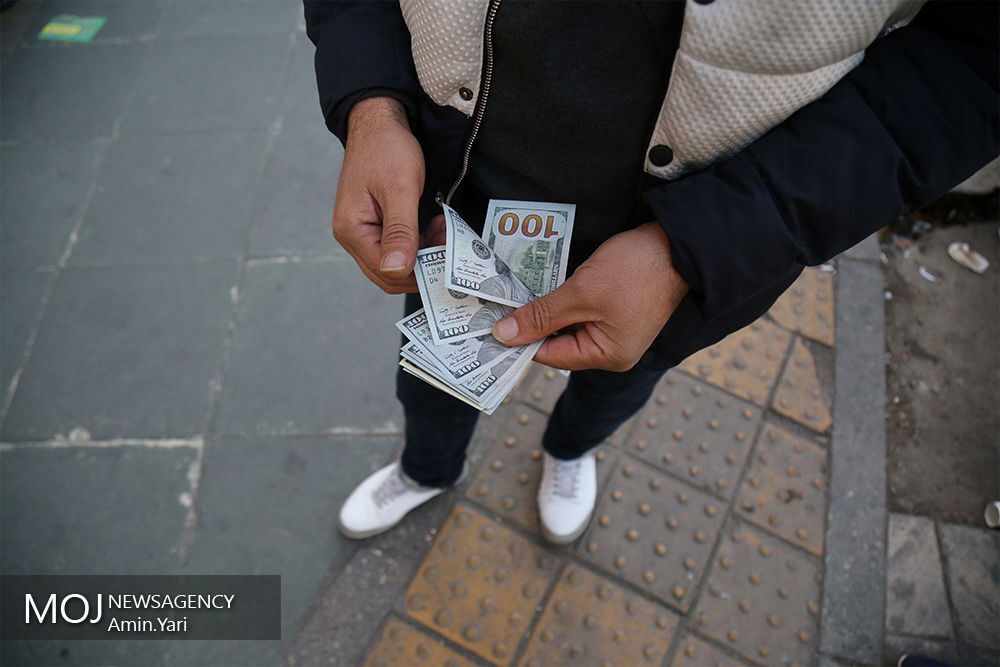 قیمت ارز در بازار آزاد تهران ۲۳ آبان ۱۴۰۰/ قیمت دلار مشخص شد