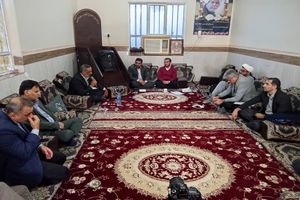 میز خدمت در روستاهای مسیر حنیطیه کارون برگزار شد