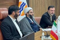 پیگیر حل مشکل آب جزیره و احداث پل خلیج فارس هستیم
