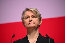 انگلیس نسبت به نقض مکرر آتش‌بس و بحران انسانی در غزه هشدار داد