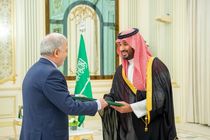 سفیر ایران استوارنامه خود را به ولیعهد عربستان تسلیم کرد