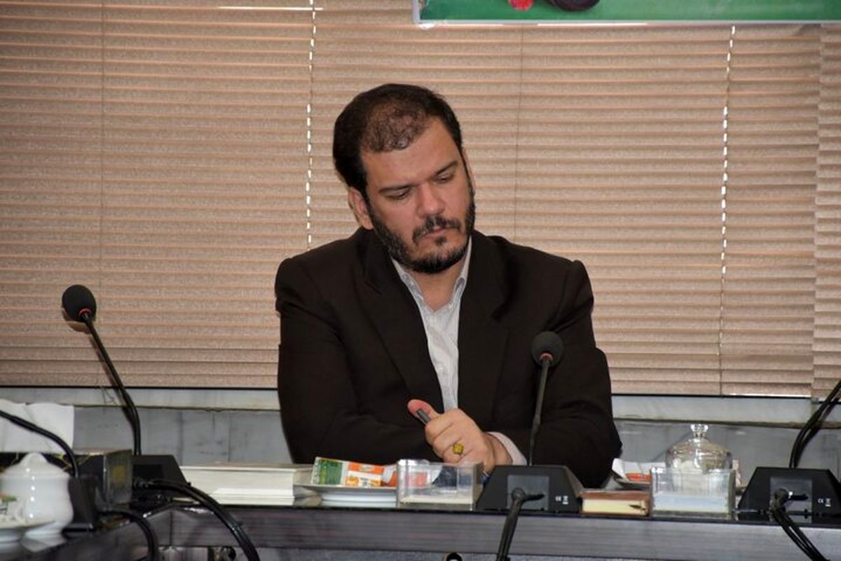 عکس مدیر استاندارد