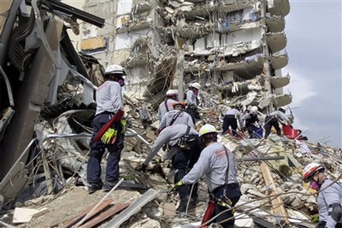 ساختمان متروپل آبادان