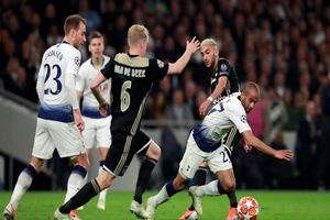 پخش زنده بازی برگشت آژاکس و تاتنهام از شبکه سه سیما