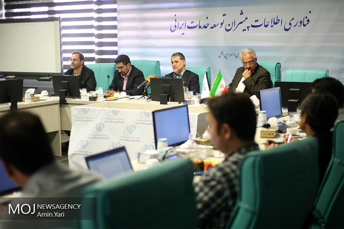 نشست خبری نمایشگاه الکامپ