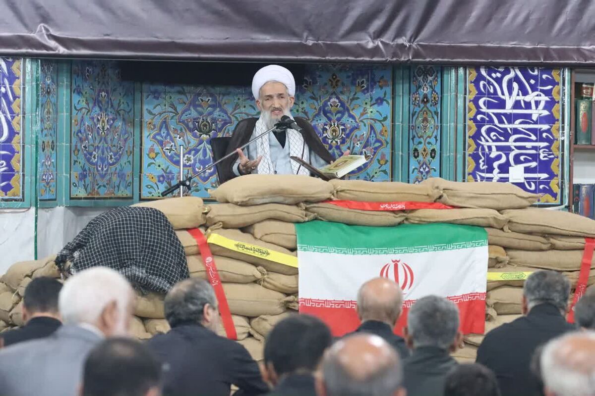 آیت الله لائینی امام جمعه ساری