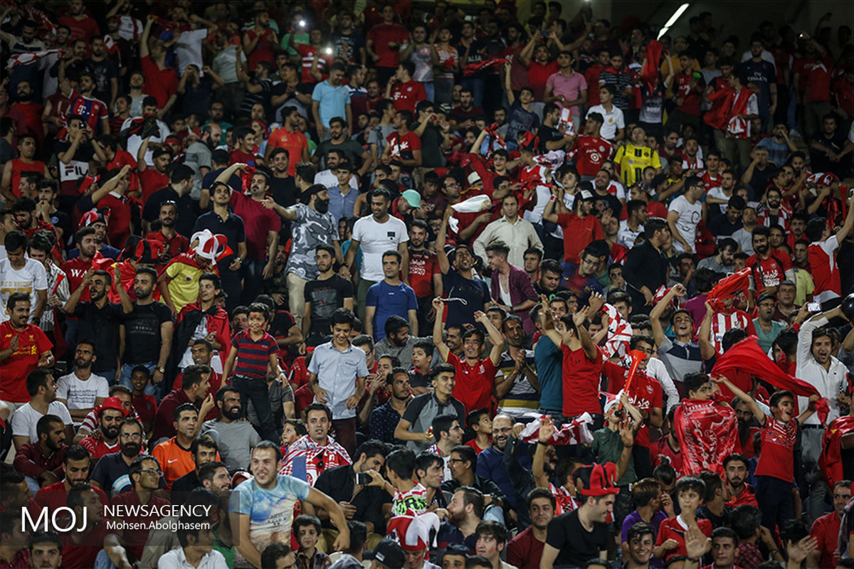 سوپر جام فوتبال دیدار تیم های پرسپولیس و نفت