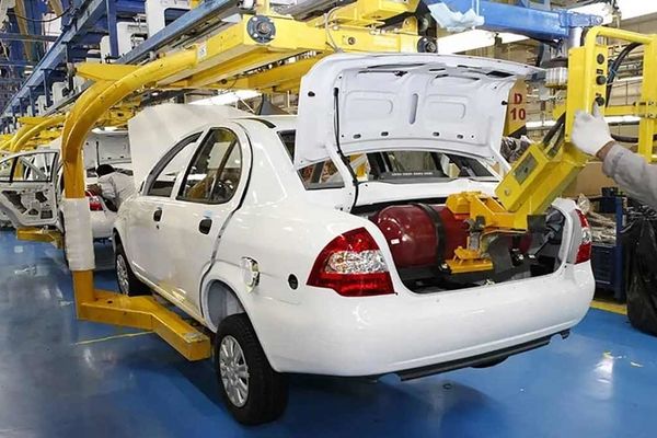 قیمت خودرو امروز ۴ بهمن ۱۴۰۴ در بازار مشخص شد