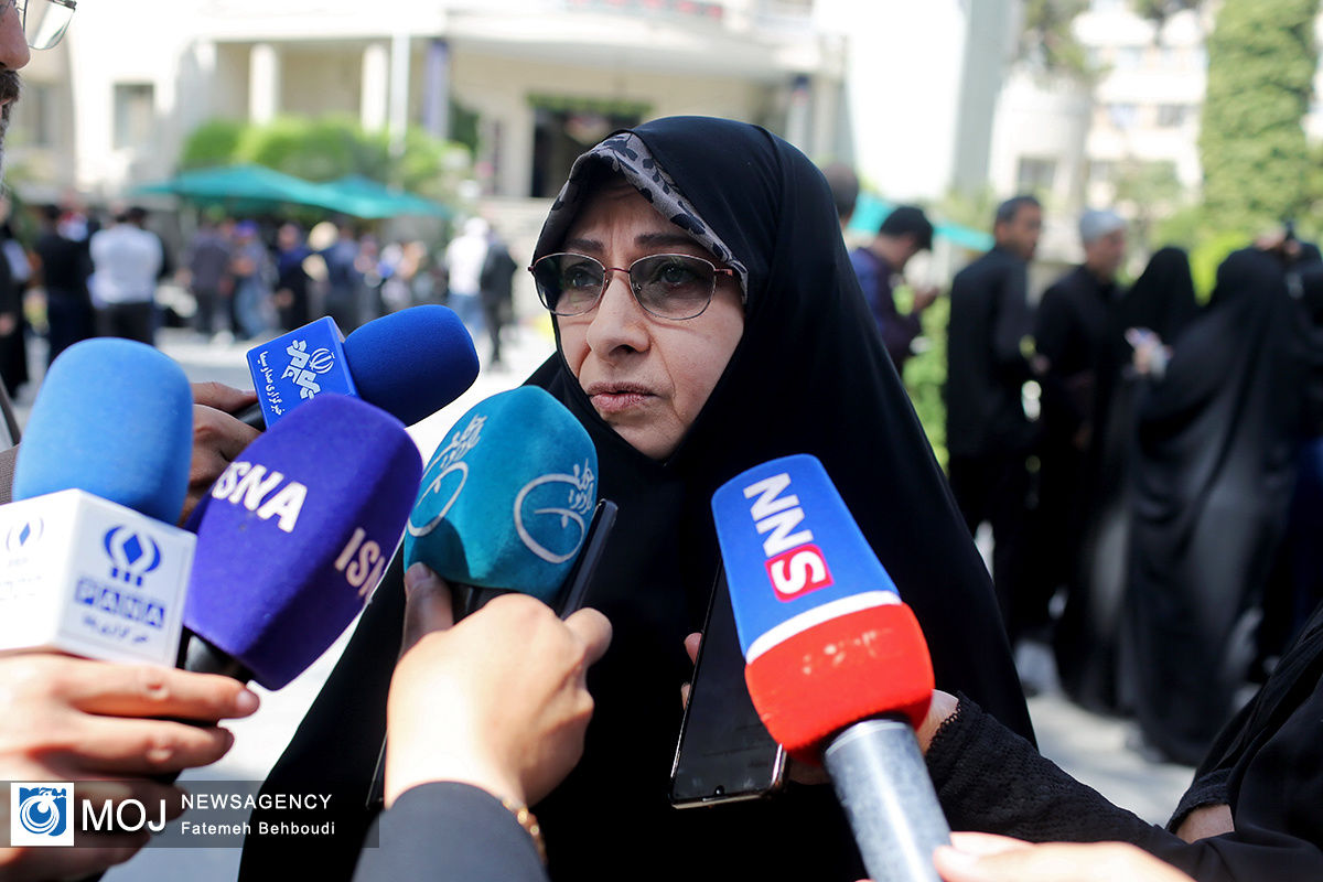 حاشیه جلسه هیئت دولت