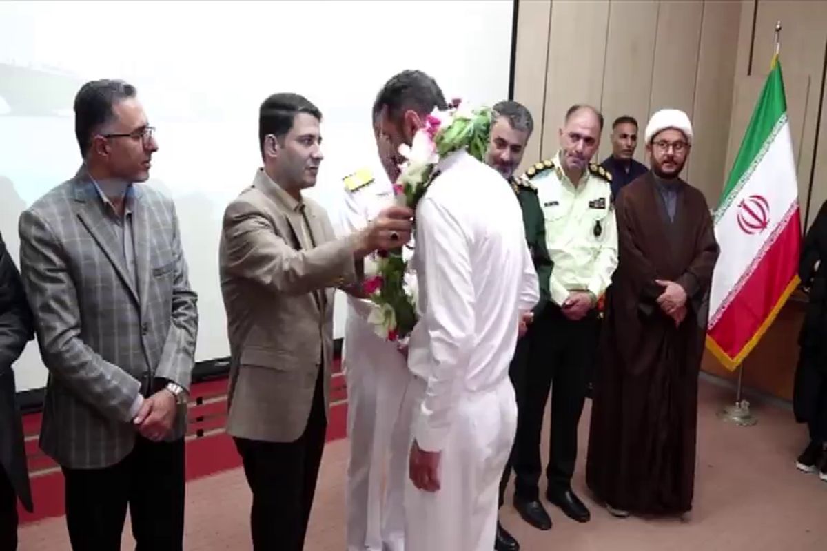 استقبال از کارکنان ناوگان شمال حاضر در ناوگروه ۸۶ در بندر انزلی