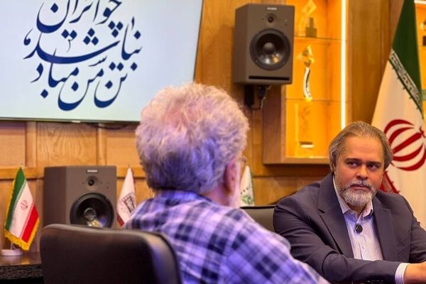 هر کس دلش برای این خاک می‌تپد، فرصت فیلم‌سازی دارد