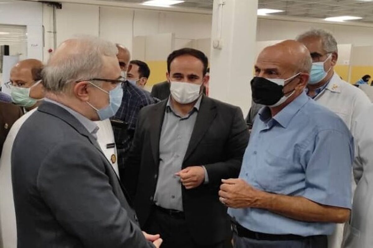 بازدید نمکی از مراکز واکسیناسیون در تهران