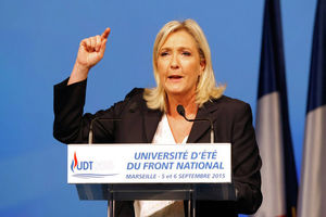 پارلمان فرانسه پس از استعفای کوتاه‌مدت نخست‌وزیر باید منحل شود