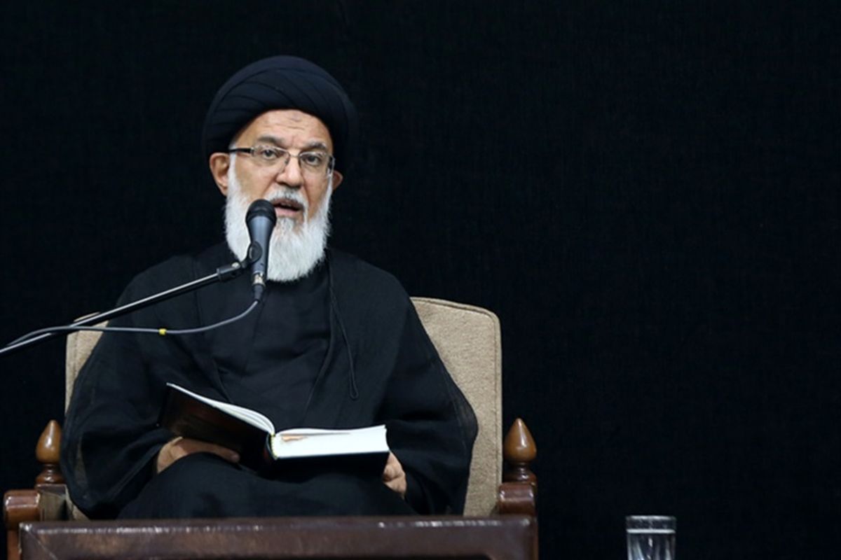 سخنران حرم مطهر بانوی کرامت