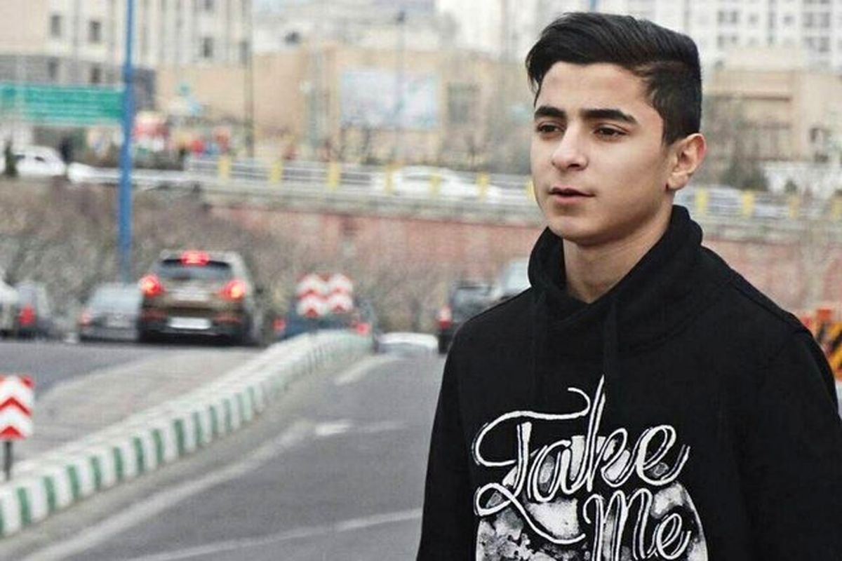 احمدرضا شاکر