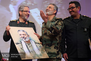 تجلیل از رزمندگان مدافع حرم