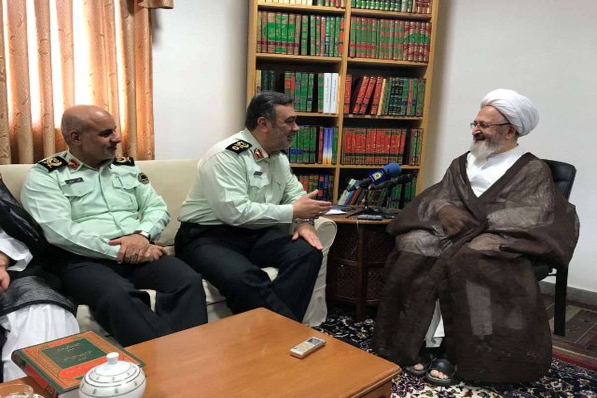 آیت الله سبحانی بااشتری