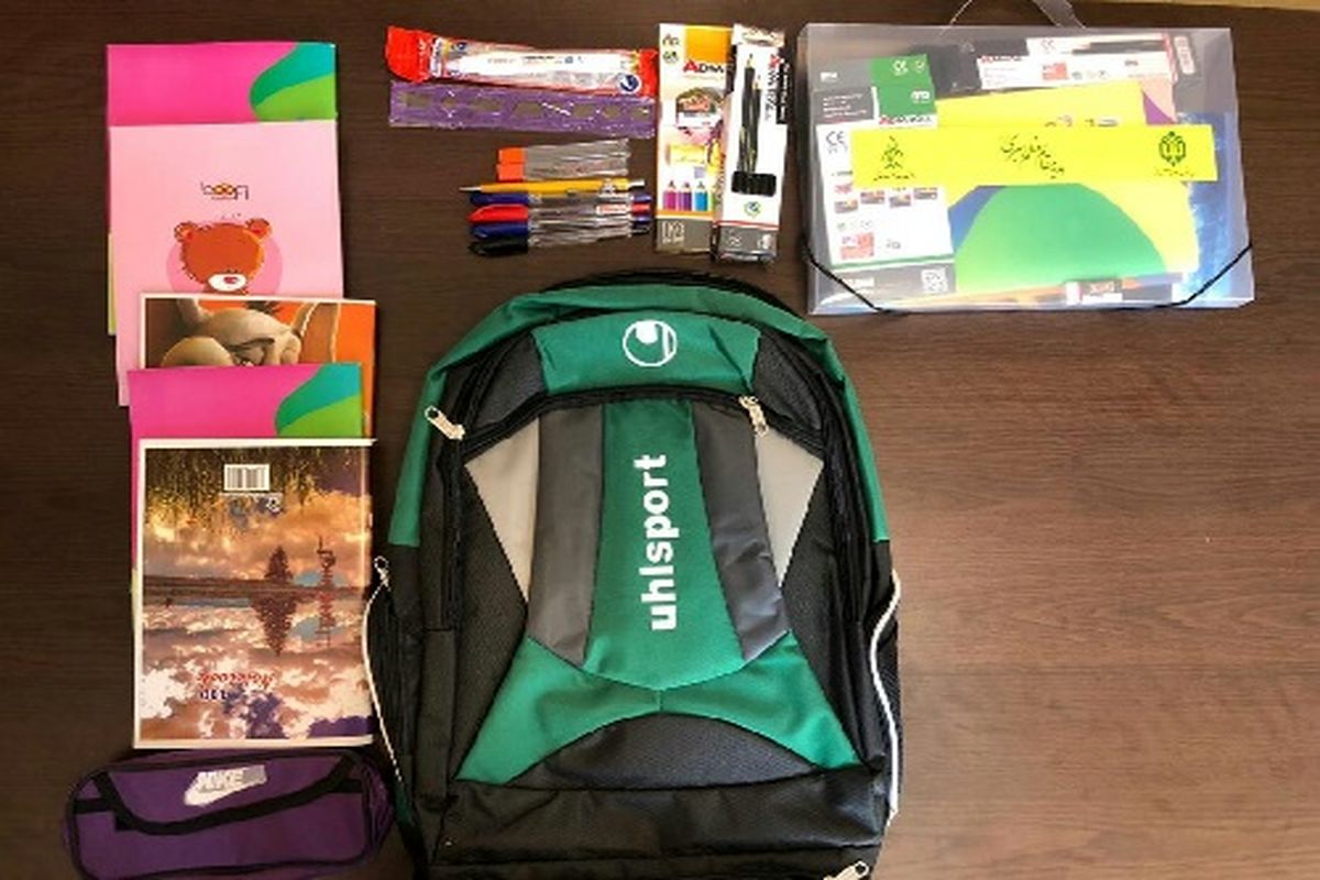 توزیع بسته‌ های تحصیلی در مناطق محروم