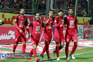 دیدار تیم های فوتبال ذوب آهن و پرسپولیس - ۱۴ آذر ۱۳۹۸