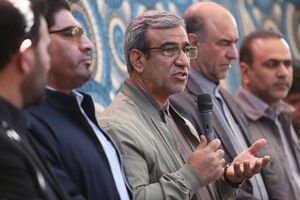 با گرانفروشی و احتکار قاطعانه برخورد می کنیم