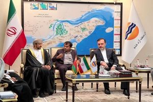 توسعه همکاری های اقتصادی و گردشگری میان قشم و عمان 