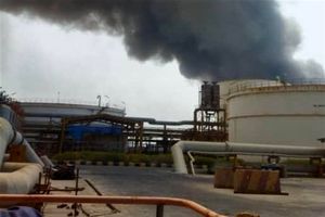 فوتی های حادثه آتش سوزی در آتش سوزی کشتی حامل متانول افزایش یافت/ 2 نفر همچنان در کشتی محبوس هستند+ فیلم