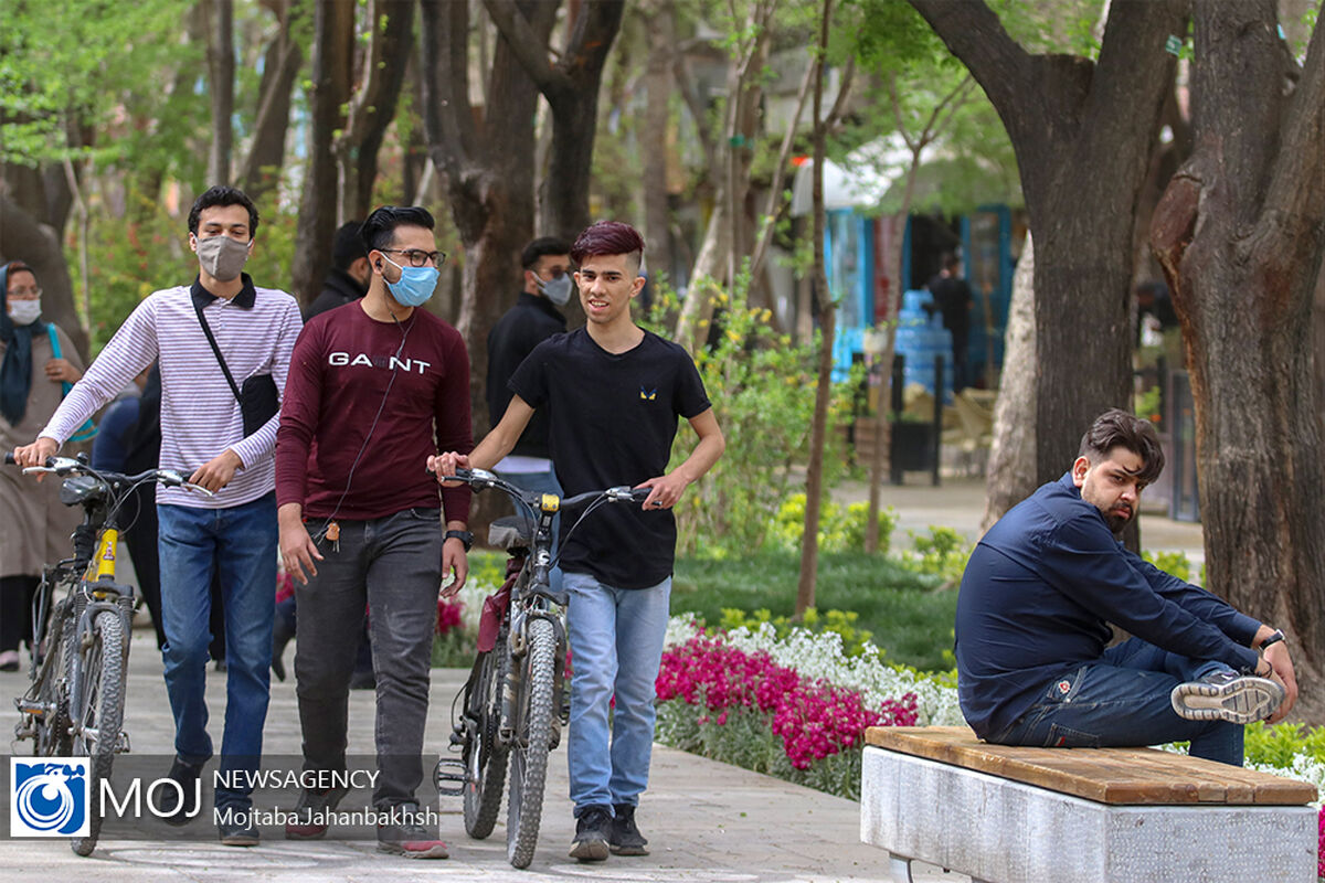 بی توجهی مسافران نوروزی یه زدن  ماسک در شهر اصفهان