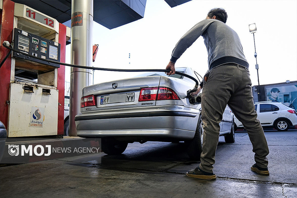 پمپ بنزین و بنزین