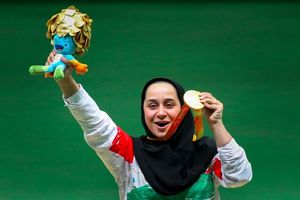 طلای پارالمپیک ساره جوانمردی به حراج گذاشته شد