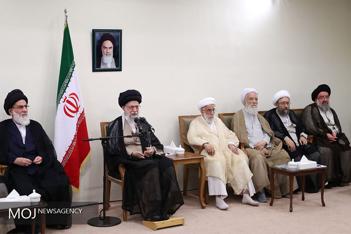 دیدار اعضای مجلس خبرگان رهبری با مقام معظم رهبری