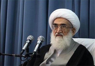 انقلاب اسلامی با استفاده از بازوی قدرتمند سپاه به جنگ با استکبار ادامه میدهد