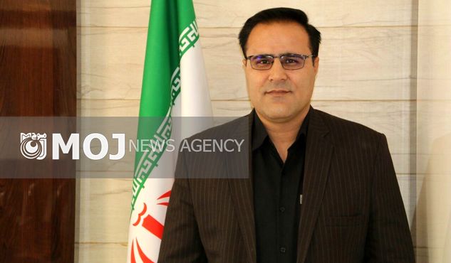 فرشاد یوسفوند، مدیرکل دفتر فنی استانداری لرستان در یک سانحه رانندگی درگذشت