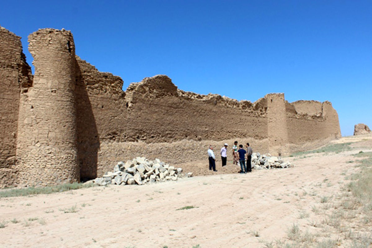 کارونسرای سنگی محمد آباد کاج  در استان قم