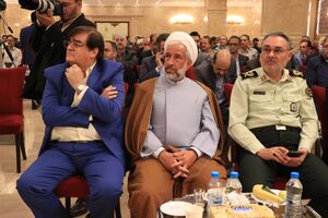 همایش روز ملی اصناف و هفته قوه قضائیه در یزد برگزار شد + عکس
