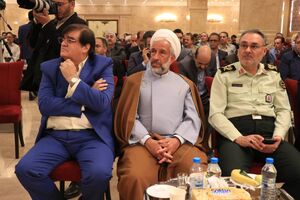 همایش روز ملی اصناف و هفته قوه قضائیه در یزد برگزار شد + عکس
