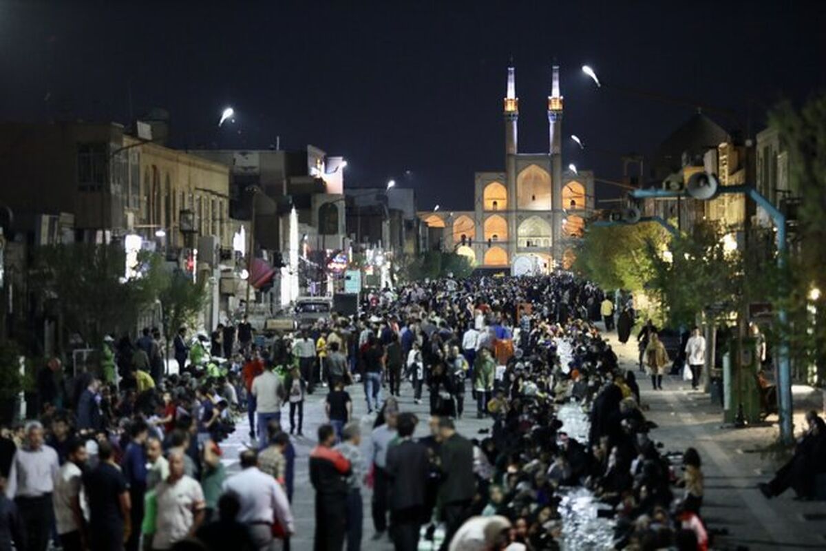 سفره افطار یزد