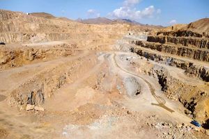 احداث کارخانه پرعیارسازی در کنار انومالی ۸ سنگ آهن 