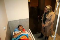 حافظ ناظری با تمام وجود شریک غم زلزله‌زدگان غرب کشور و سرپل ذهاب شد