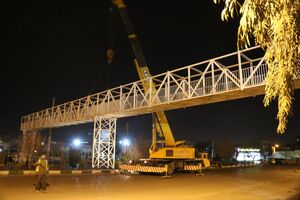نصب ۴ پل عابر پیاده در بلوار الغدیر