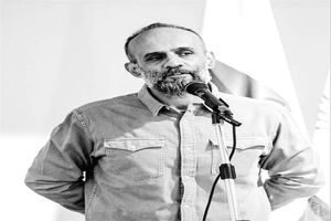 امور تخصصی هنرمندان را به دلالان واگذار نکنید