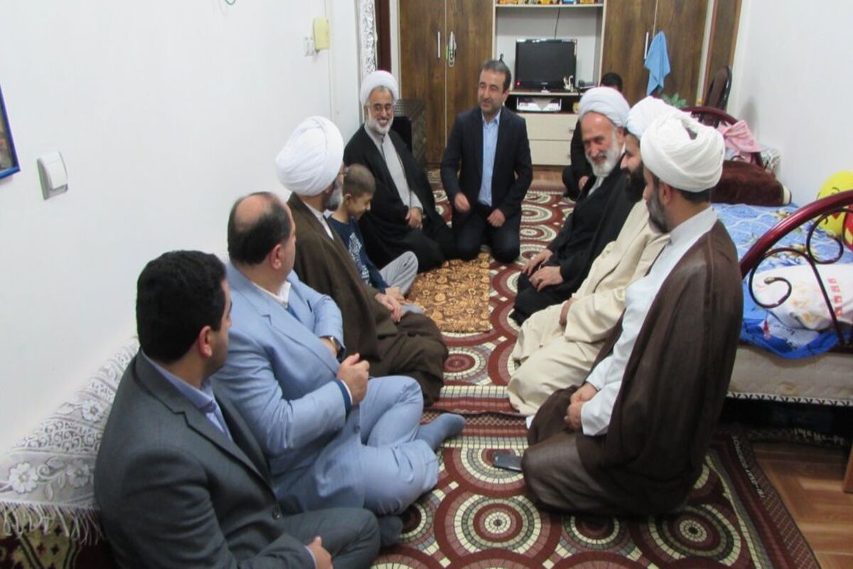 آیت الله فلاحتی در بازدید از خانه محرومان سیاه اسطلخ
